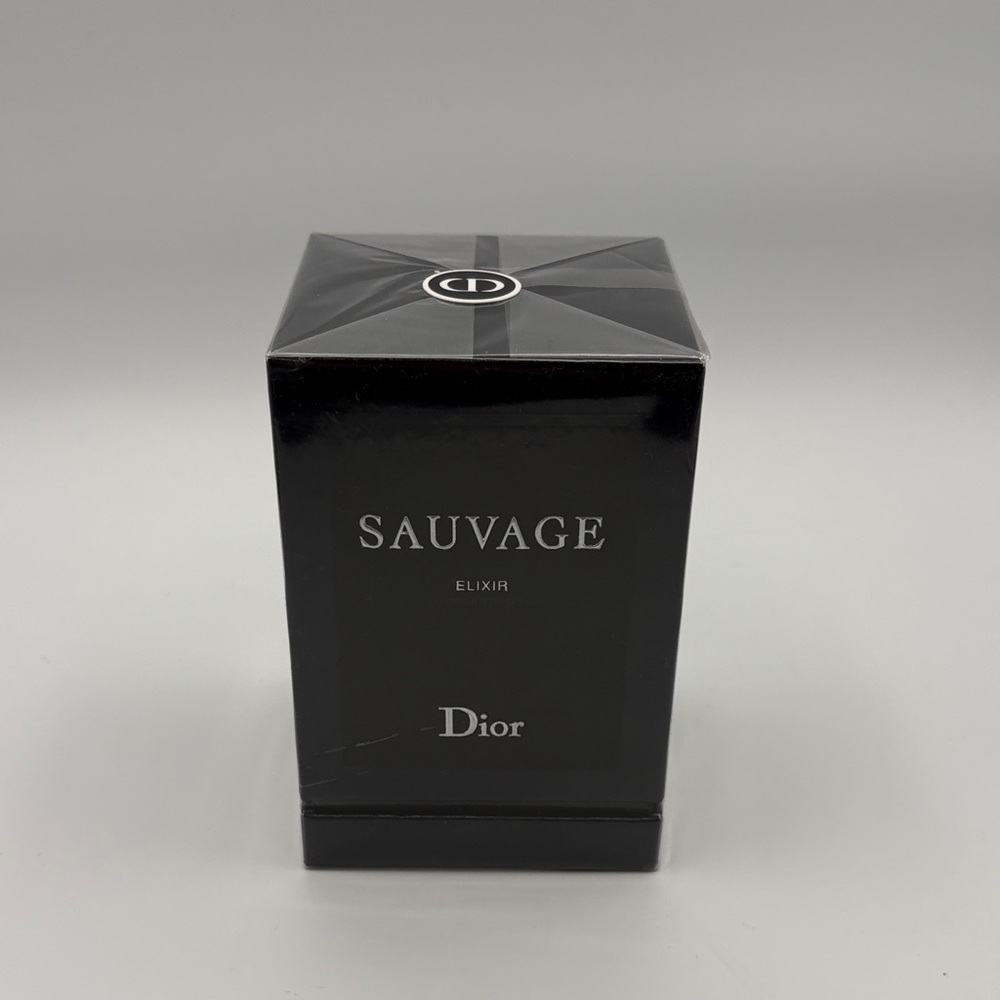 Dior Sauvage Elixir - Men’s Cologne Elegant Black